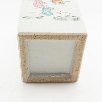 Vas Kina 1900-tal porslin.