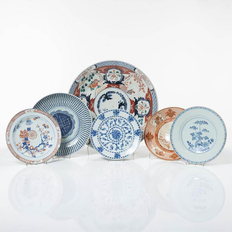Six porcelain plates and dishes, Japan and China, 18th-19th century.