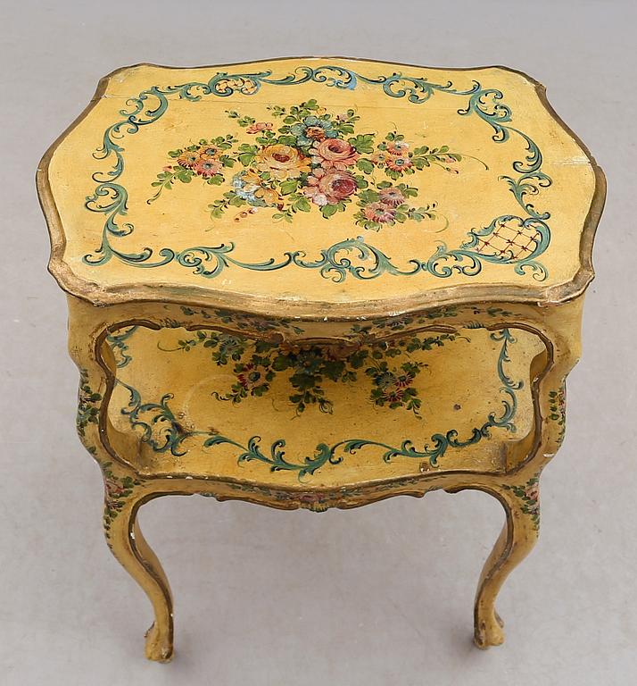BORD, rokokostil, Italien, 1900-talets första hälft.