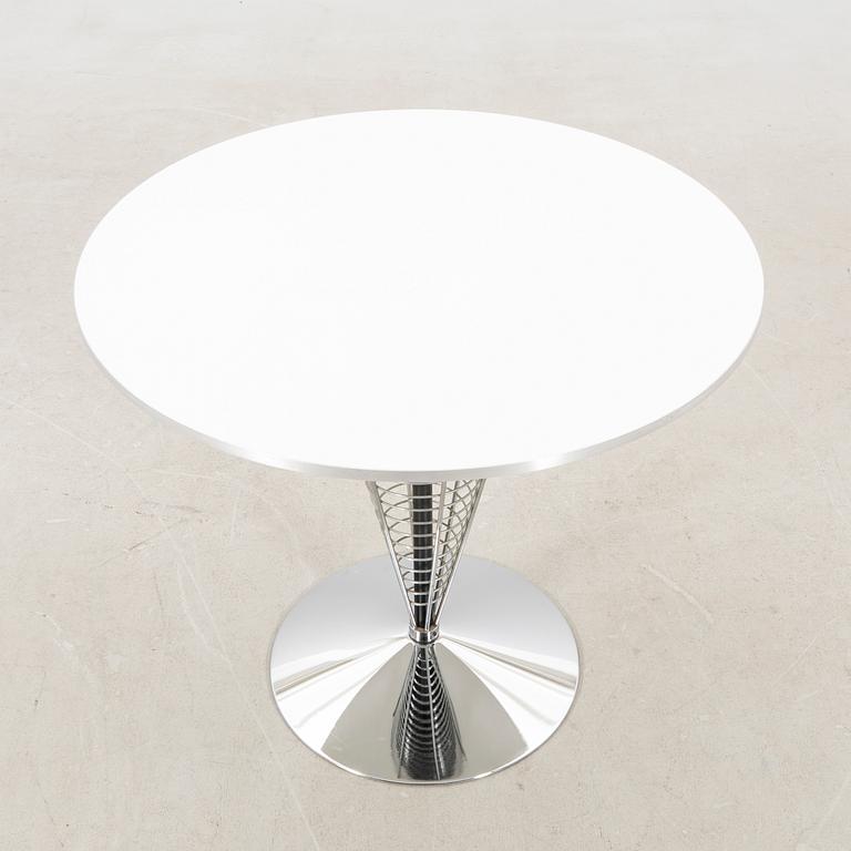 Verner Panton, bord "Wire cone table" för Fritz Hansen 1989.