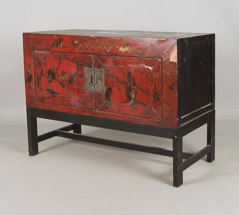 SKÅP, ostindisk stil, 1900-talets andra hälft.