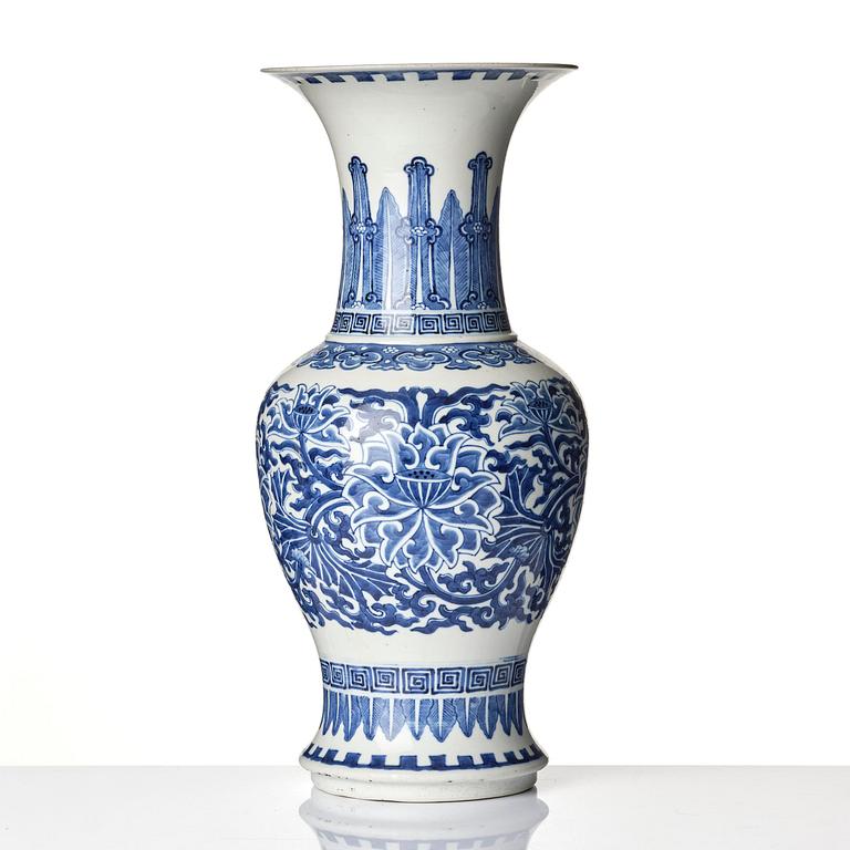 A blue and white 'lotus' yenyen vase, Qing dynasty, 19th century.
