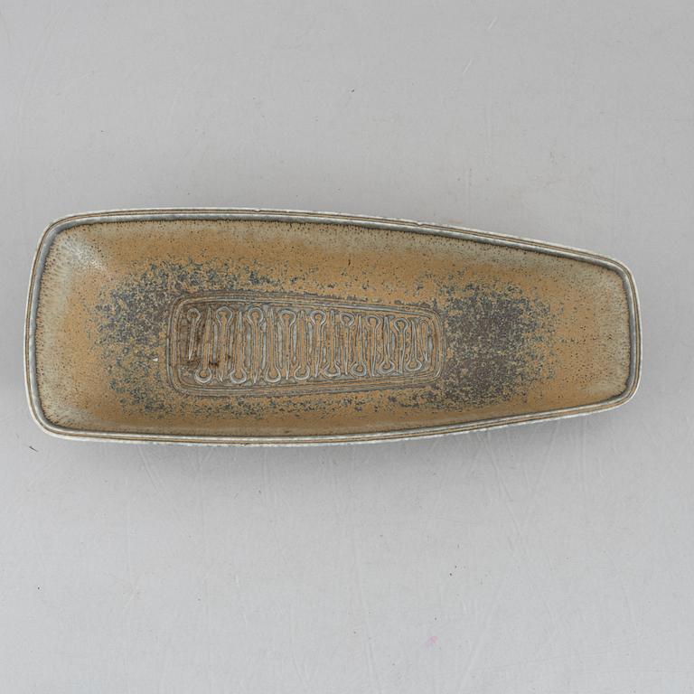 Gunnar Nylund, five pieces of stoneware, Rörstrand, Sweden.