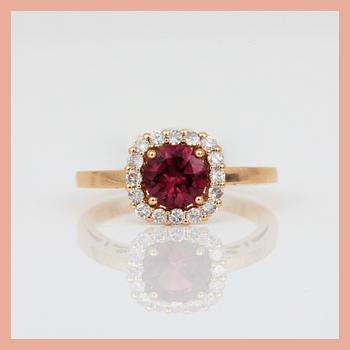 RING, 18K med rosa turmalin, ca 0,62 ct och små diamanter, tot ca 0,21 ct. Total vikt ca 3,65 g.