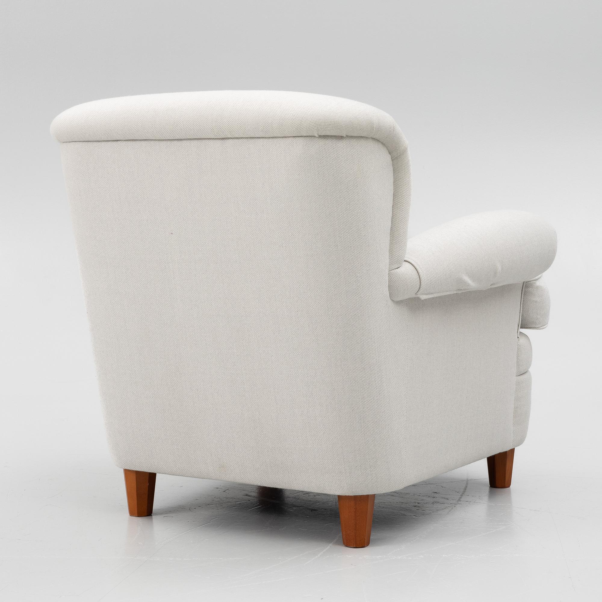 Josef Frank, a modell 568 armchair, Svenskt Tenn, 2023.