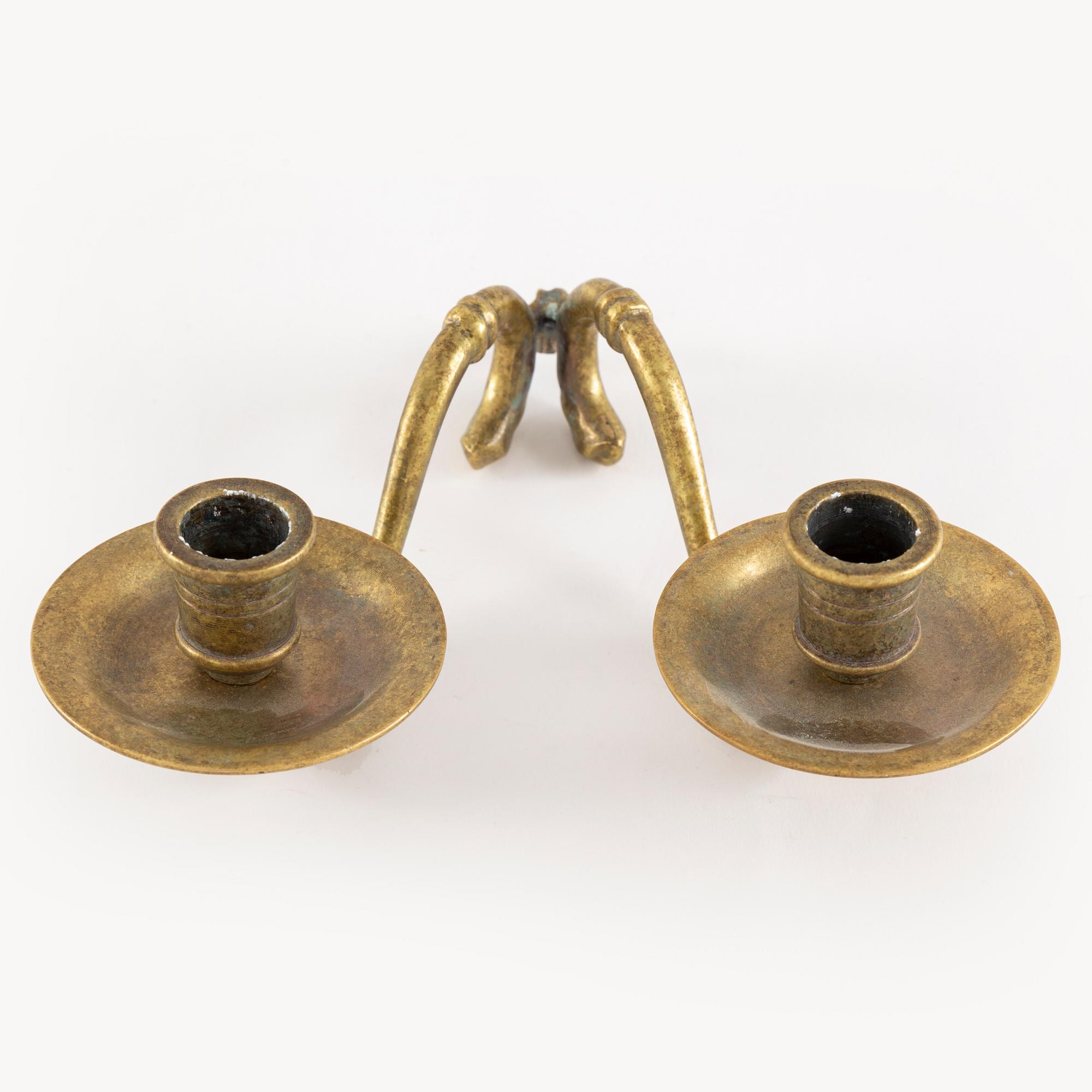 A late Gustavian two-light girandole mirror, circa 1800.