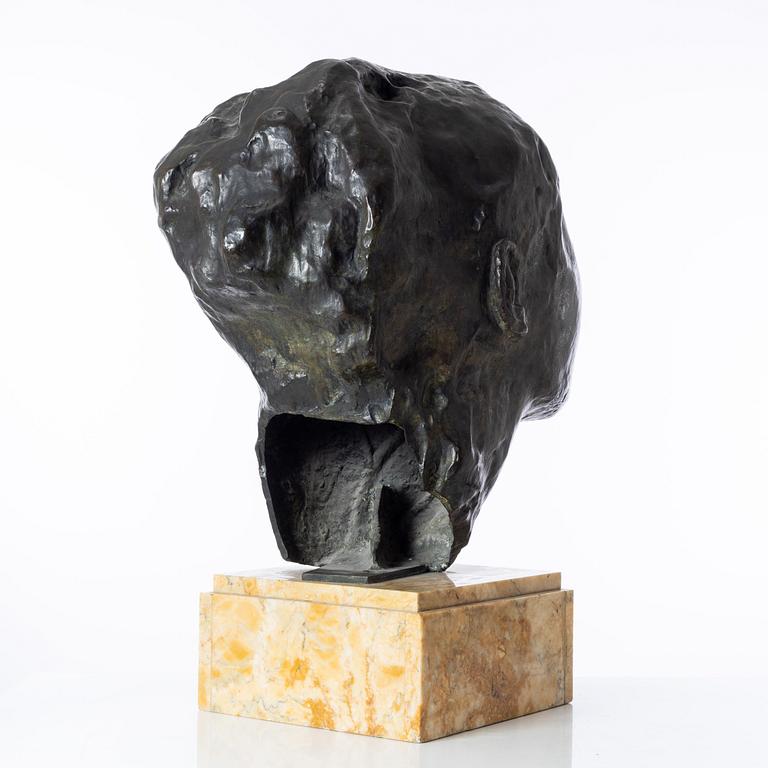 Gudmar Olovson, skulptur. Signerad. Numrerad. Gjutarstämpel. Brons, total höjd 72 cm, längd 55 cm.