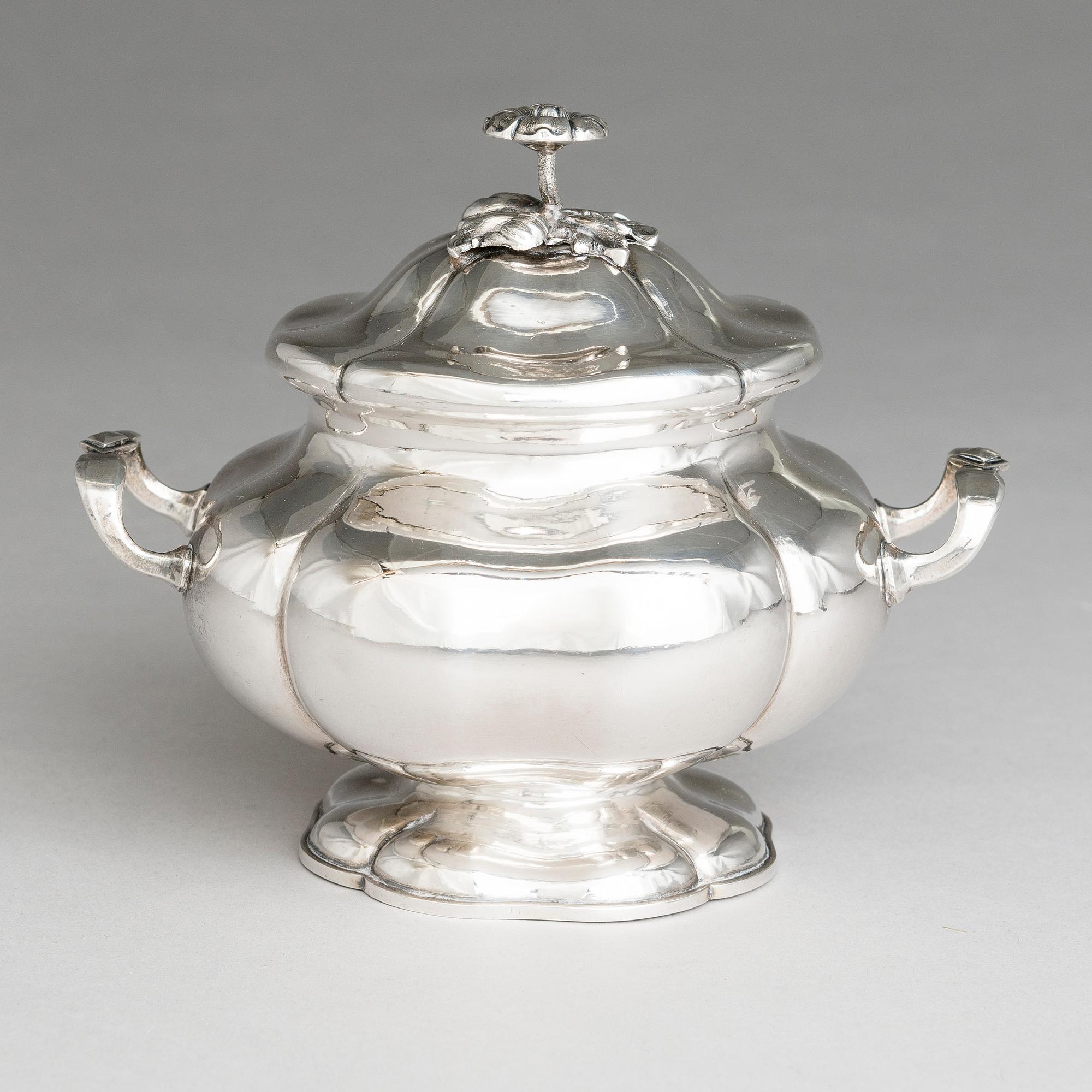 CARL SIEWERS, sockerskål, silver, S:t Petersburg 1859.