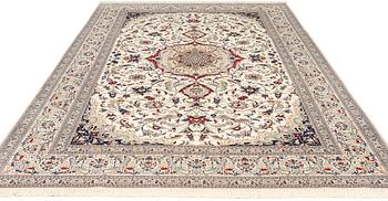 Matta, Nain, figural, Part Silk, S.K 6LAA, ca 304 x 205 cm.