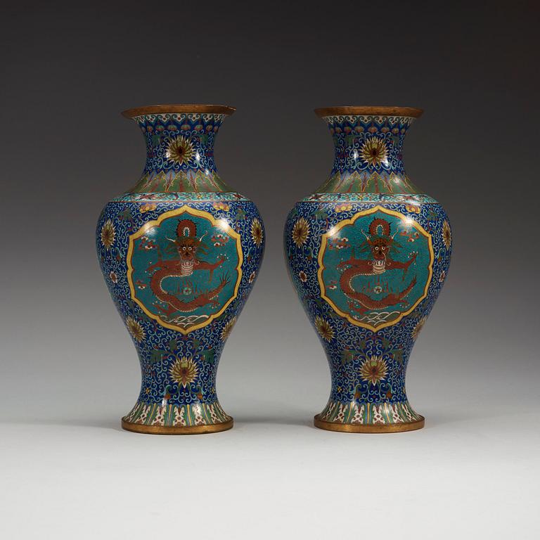 A pair of cloissoné vases, China, early 20th Century.