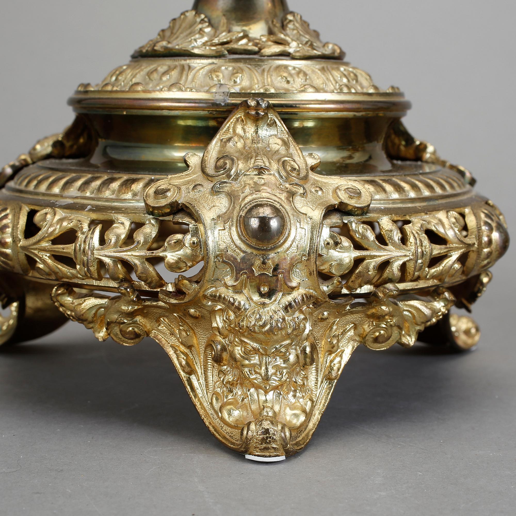 KANDELABRAR ETT PAR, Nyrenässans, 1800-talets slut.