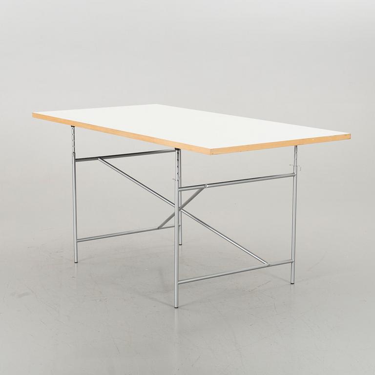 BORD, Design Egon Eiermann för Richard Lampert.