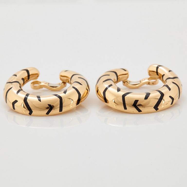 Cartier "Panthère" a pair of 18K gold and enamel earrings.