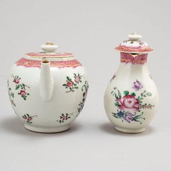 A famille rose export tea service, Qing dynasty, Qianlong (1736-95) (13 pieces).