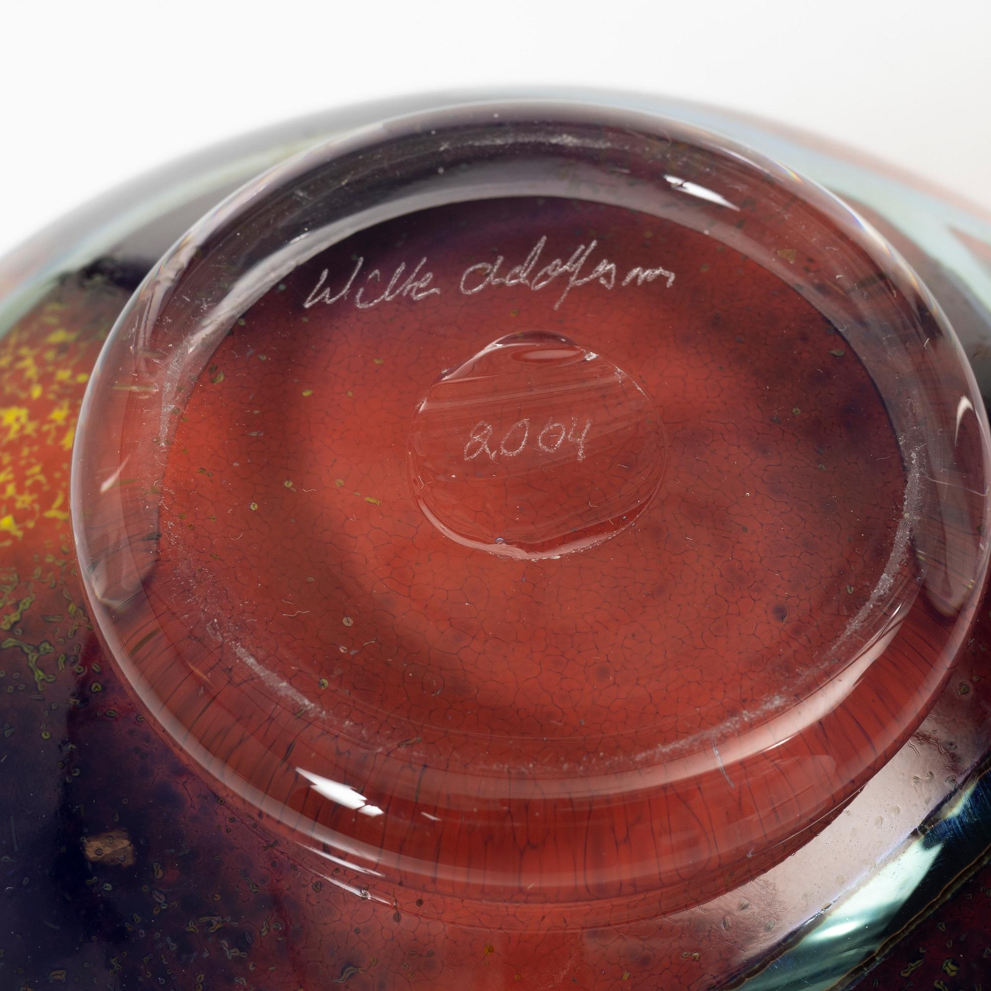 Wilke Adolfsson, a bowl, 2004.