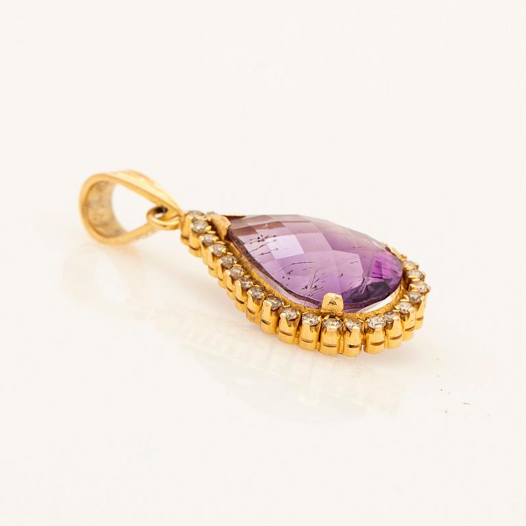 Pendant, 18K gold with amethyst and diamonds.