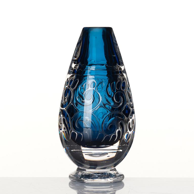 Micke Johansson, an 'ariel' glass vase, Örsjö, Sweden 2014.