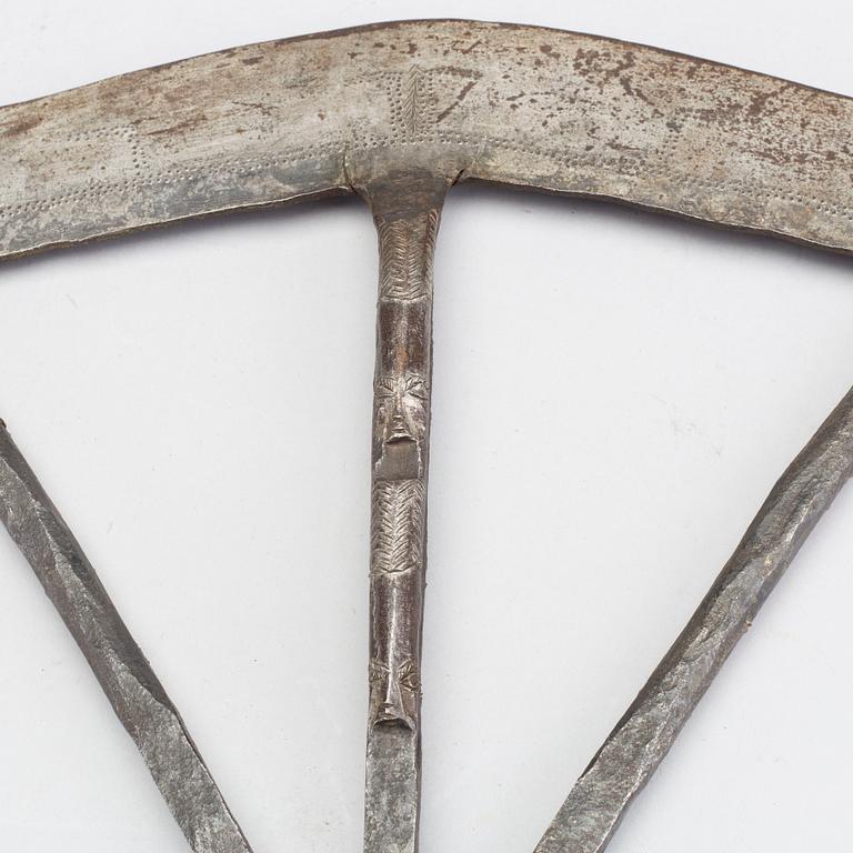 THROWING KNIFE, Zande, Nzakara, Central Africa.