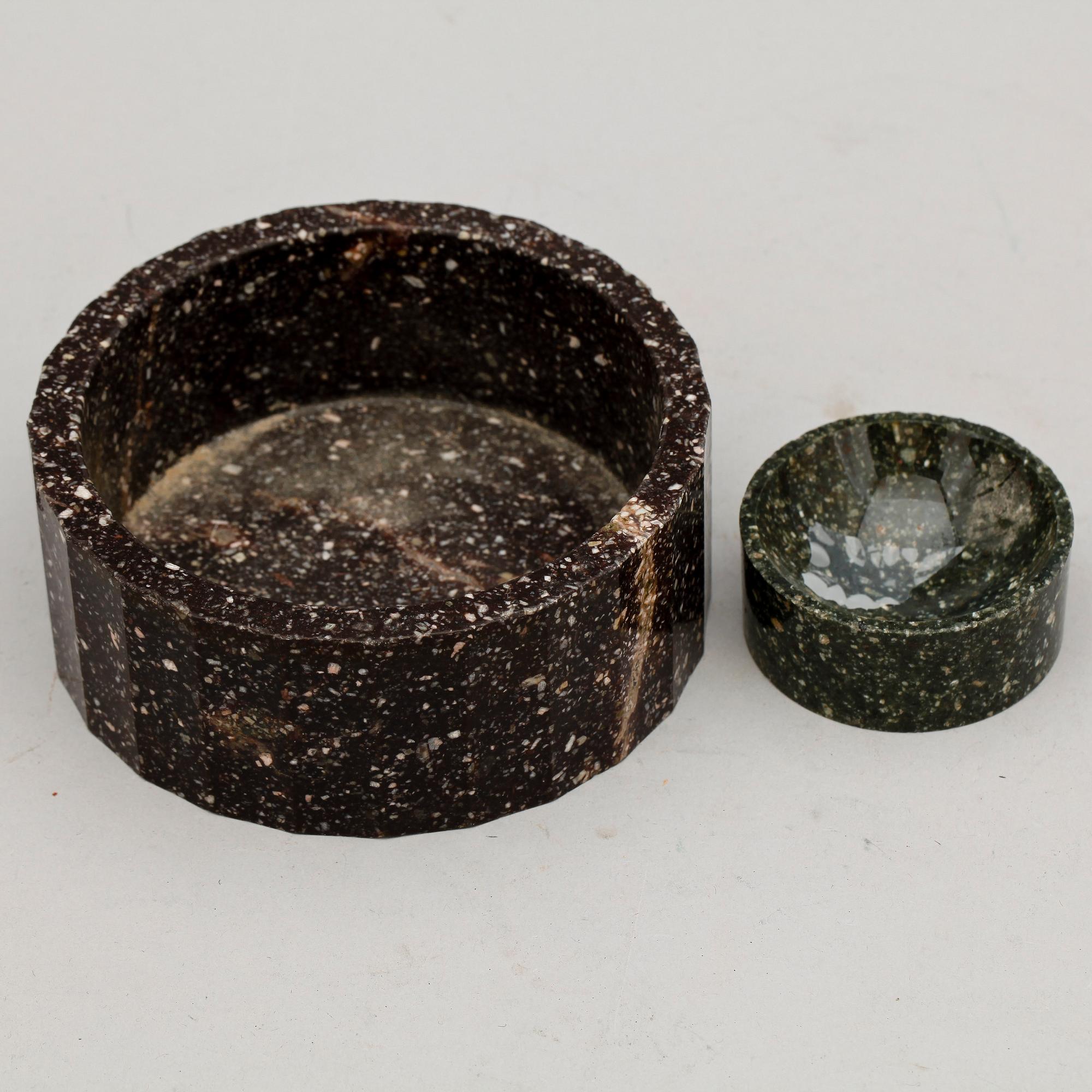 SALTKAR samt SMÖRASK, porfyr, 1800-tal.
