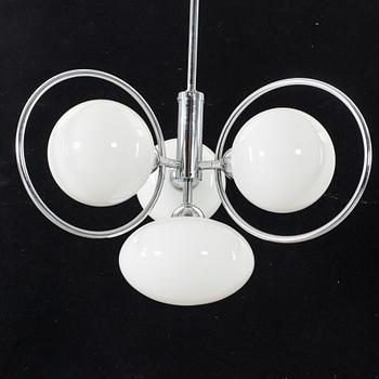 A CEILING LAMP FROM THE SECOND HALF OF THE 20TH CENTURY.