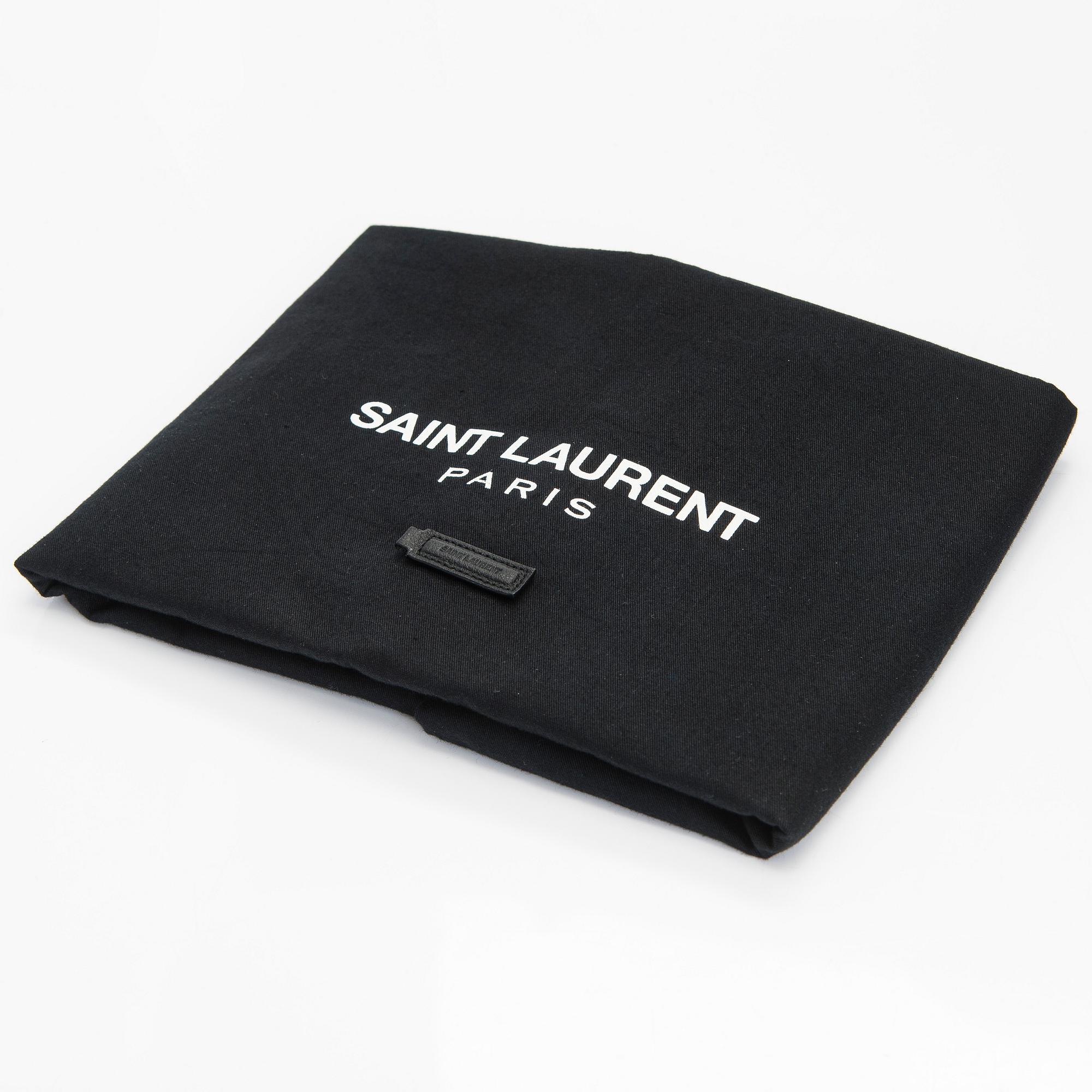 Saint Laurent, a 'Sac shopping' bag.