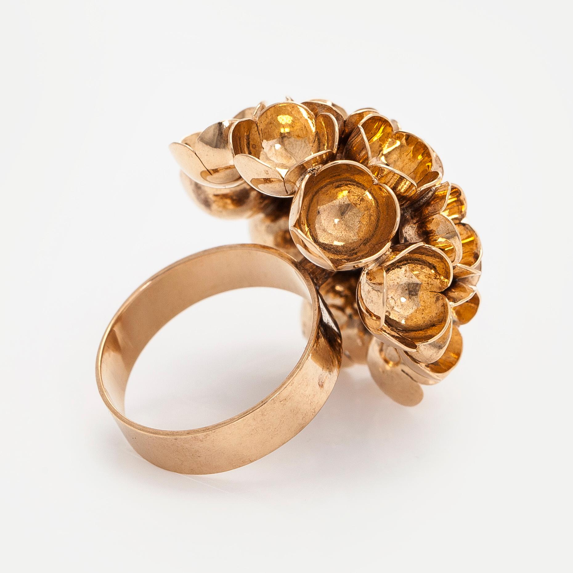 Liisa Vitali, sormus, "Kevät", 14K kultaa, Westerback, Helsinki 1973.