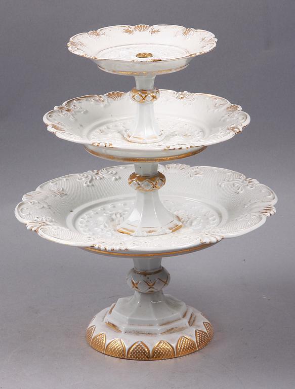 ETAGERE SAMT FAT på FOT, porslin, meissen, 1800-tal.