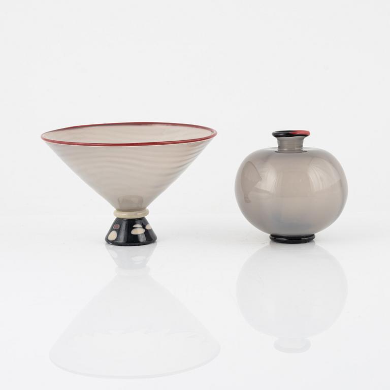 Ann Wärff-Wolf, Jan-Erik Ritzman, Sven-Åke Karlsson, a glass bowl and vase, Transjö, Sweden.