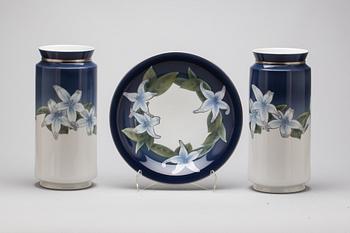 VASER, ett par och FAT, porslin, Royal Copenhagen.