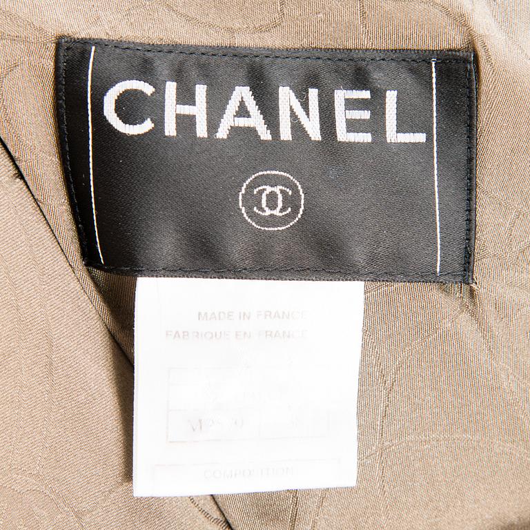 CHANEL Tweed Blazer, size 38(FR).