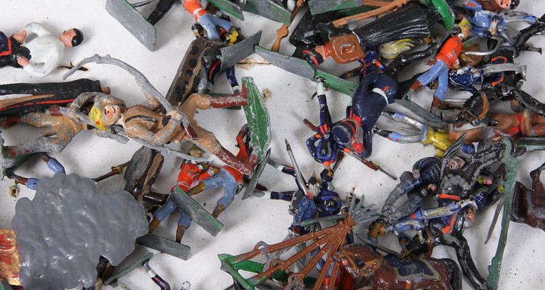 PARTI TENNSOLDATER, ca 150 st, 1900-tal.