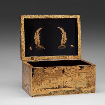 95. A Canton black lacquer box with cover, Qing dynasty, 19th Century.