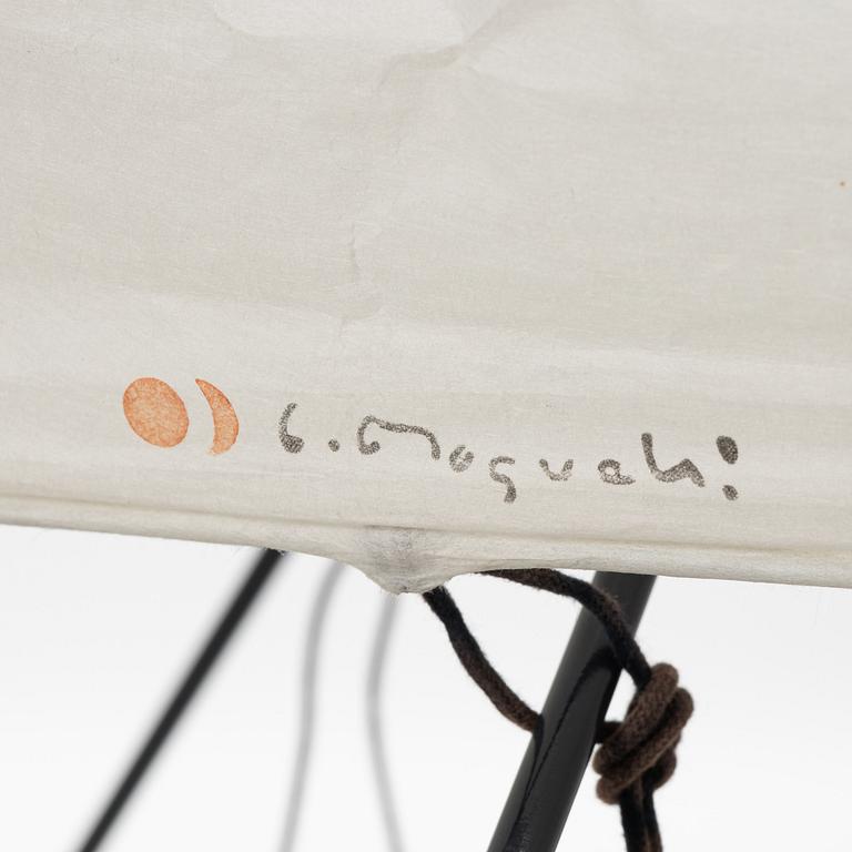 Isamu Noguchi, golvlampa, "Akari UF3-Q", Vitra.