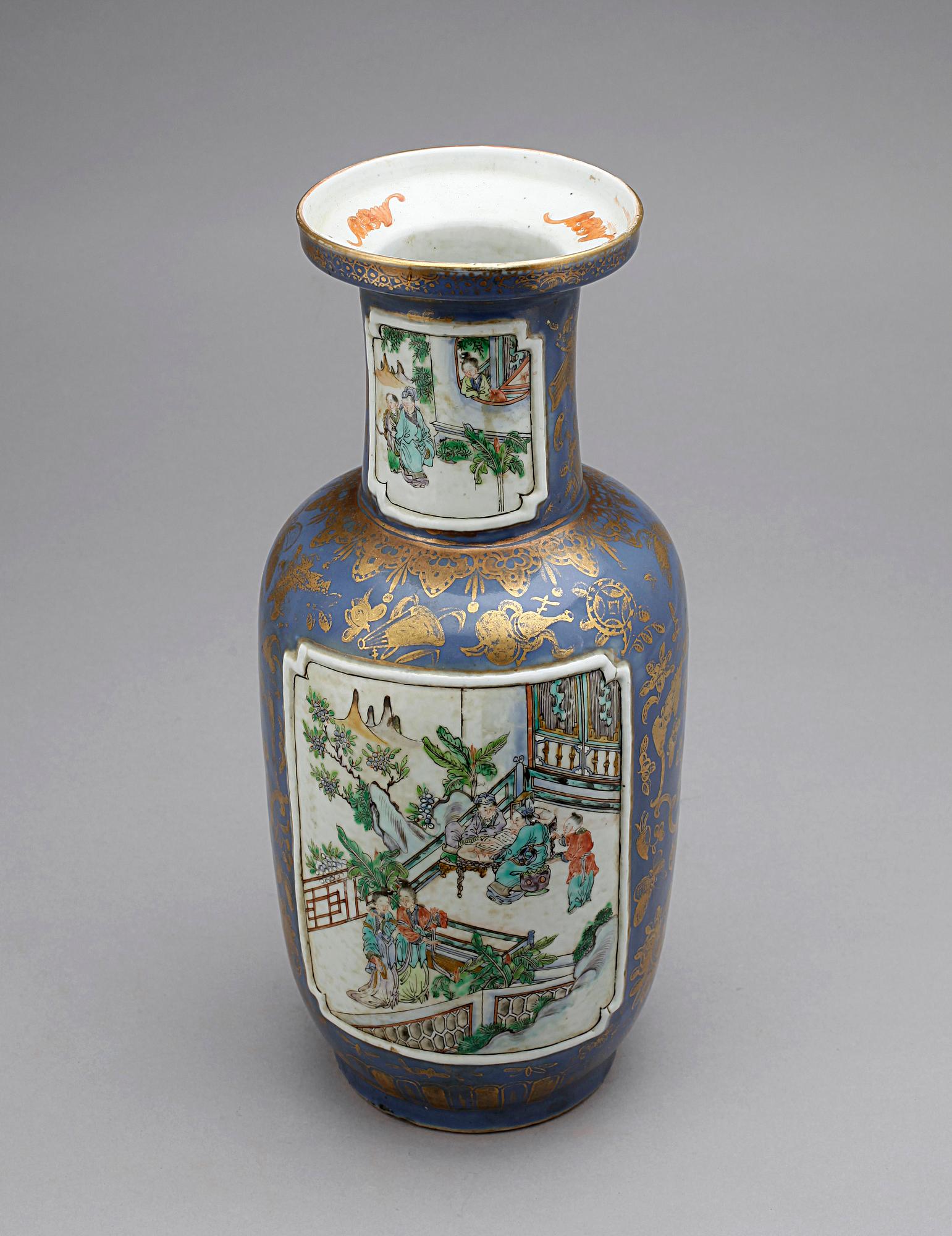 VAS, porslin, Kina sekelskiftet 1800/1900.