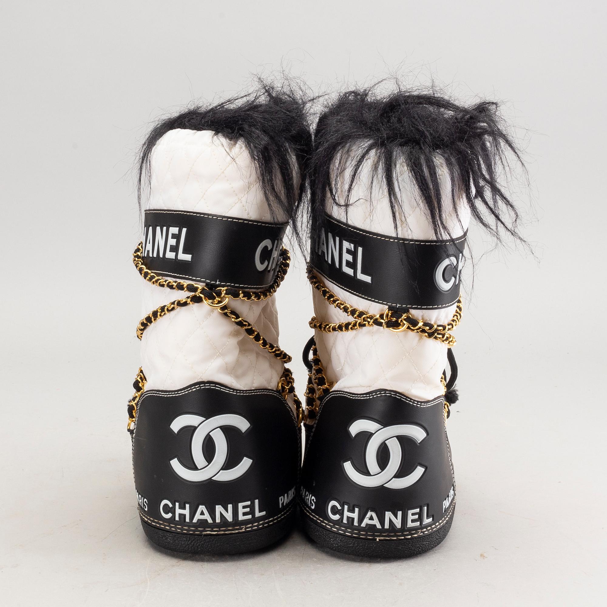Chanel Moon Boots. Bukowskis