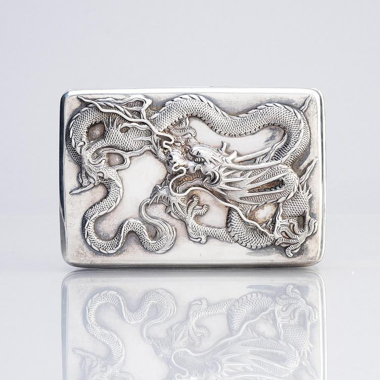 A Chinese Export silver box with cover, early 20th century.