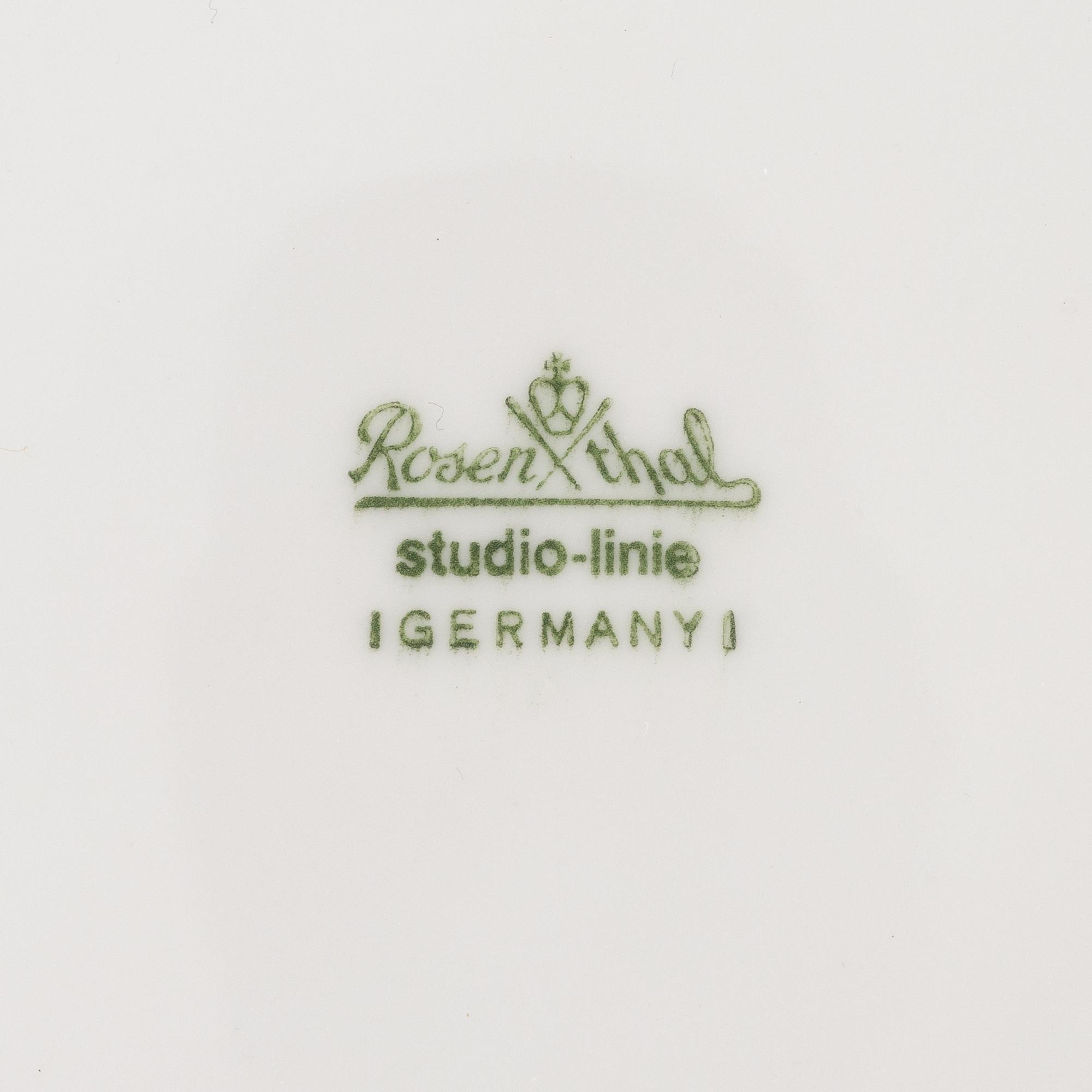 Timo Sarpaneva, a 69-piece 'Suomi' porcelain dinner service, Rosenthal Studio-linie, Germany.