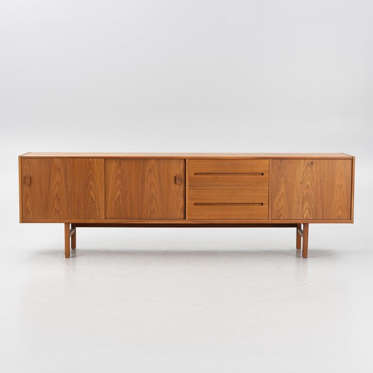 Nils Jonsson, sideboard, "Grand",Troeds Industrier, Bjärnum, 1960-tal.