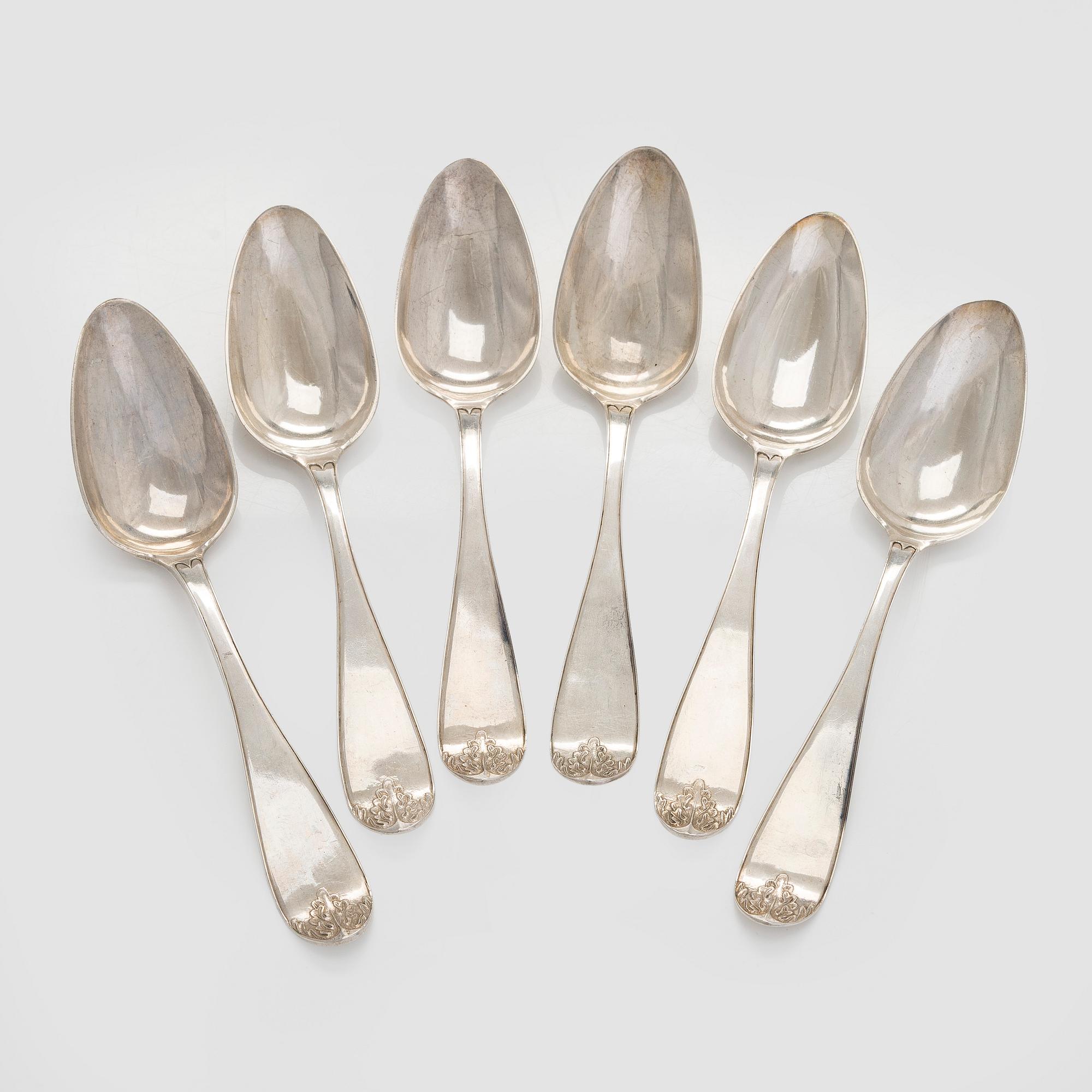 Saltkar, silver, C. I. Rindell 1810-37, och matskedar, 6 st, silver, A. Mörck, Björneborg 1800-talets första hälft.