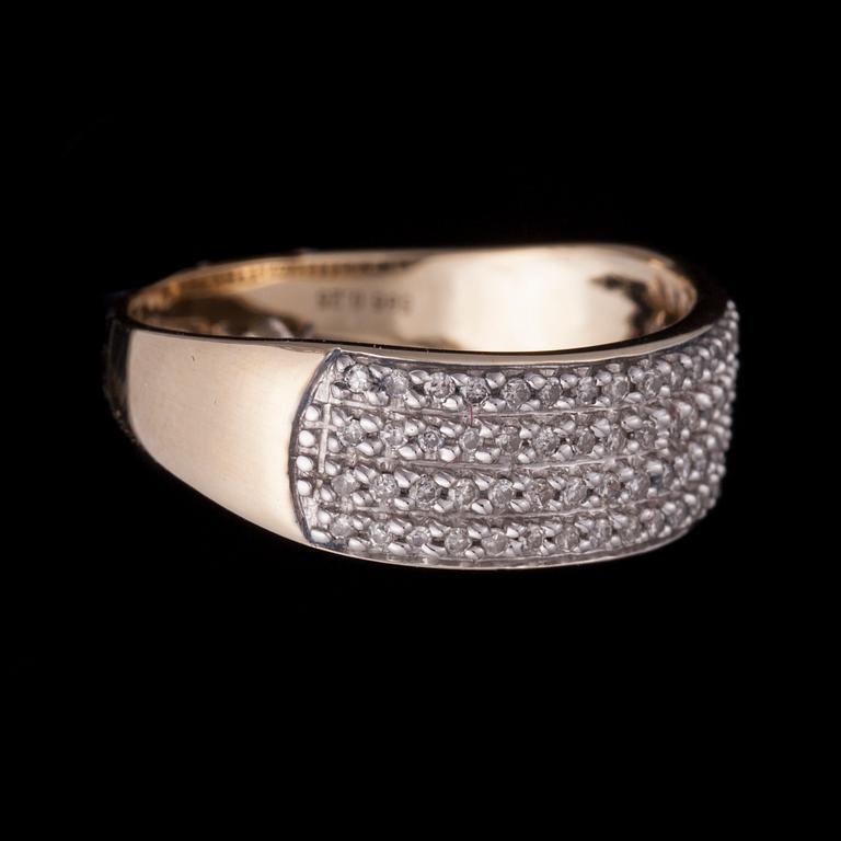 RING, 14K guld, diamanter. Vikt ca 2,8 g.