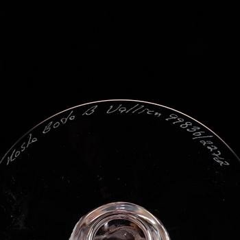 GLAS, ett par, "Millenium", Bertil Vallien, Kosta Boda, år 2000.