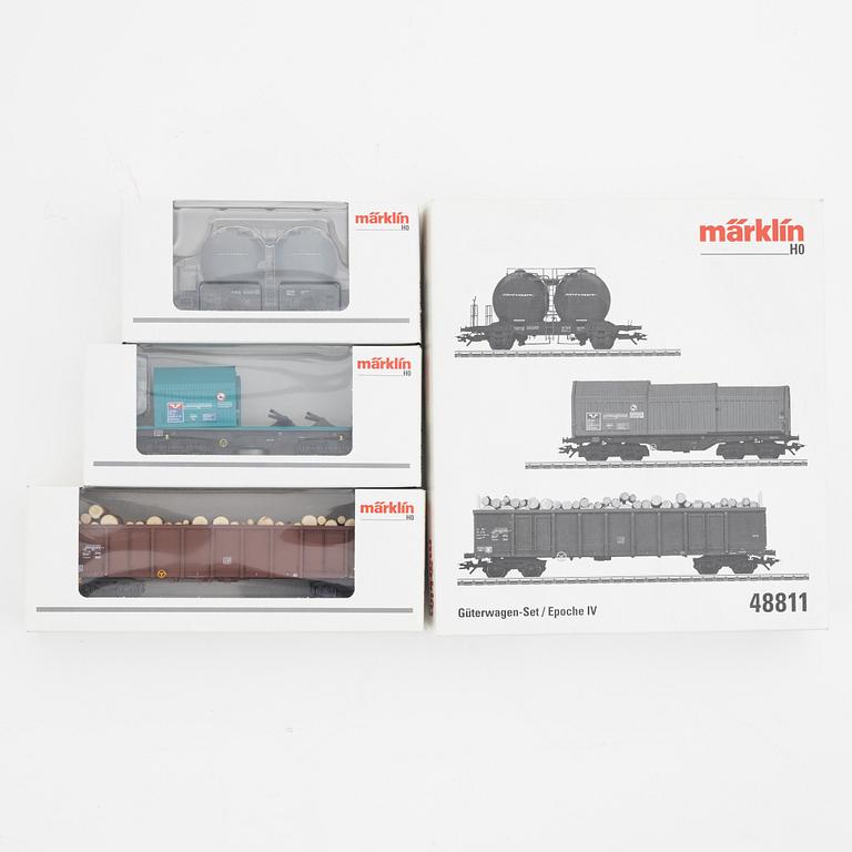 Märklin, eight freight cars, gauge H0, in boxes.