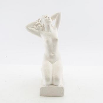 Carin Nilson, skulptur Knästående modell.