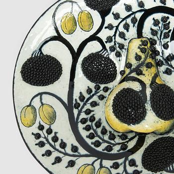 Birger Kaipiainen, a ceramic dish, signed Kaipiainen Arabia.
