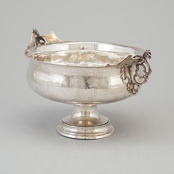 A 1798 silver bowl by Olof Grubb, Hudiksvall,