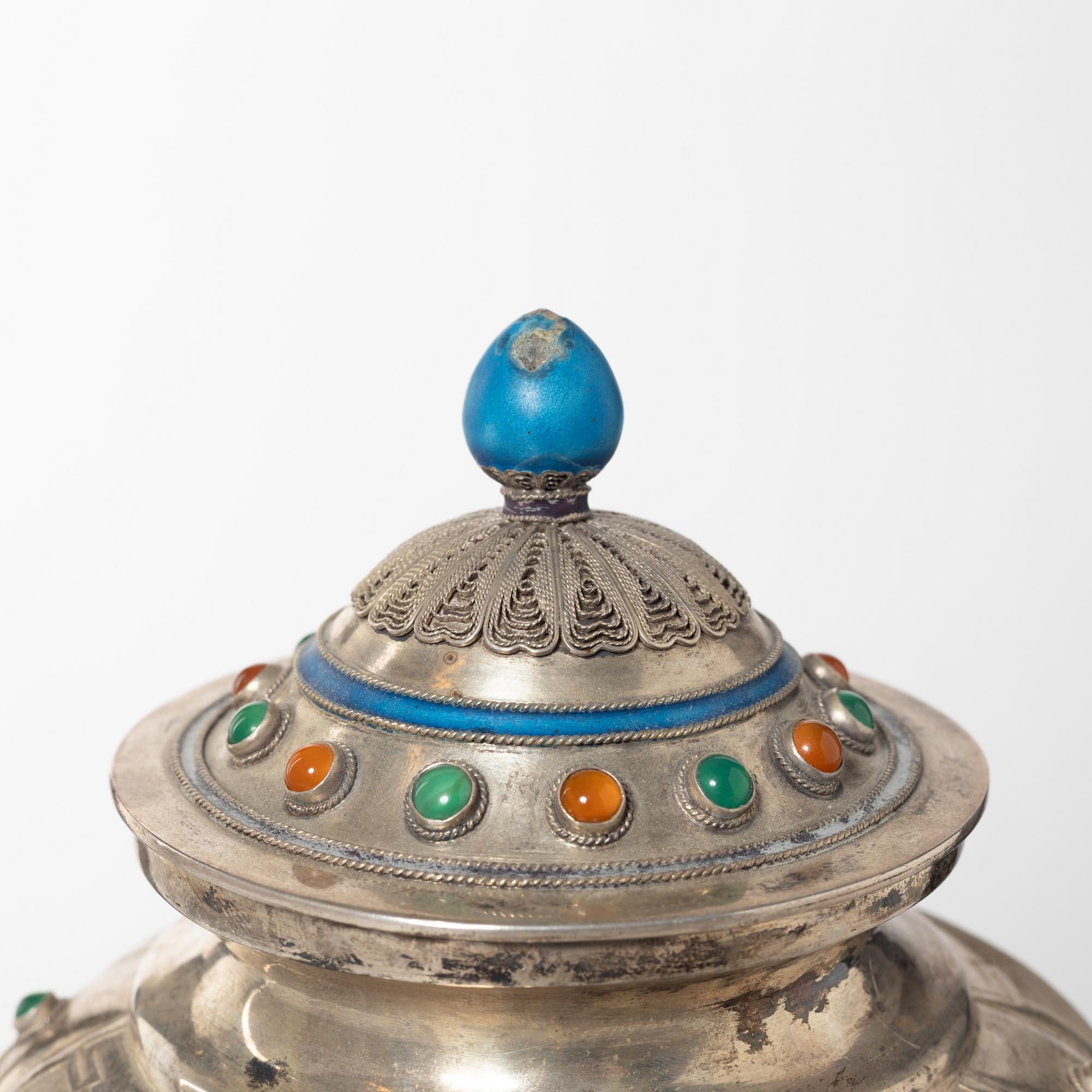 Urna med lock, silver, Kina, 1900-tal.
