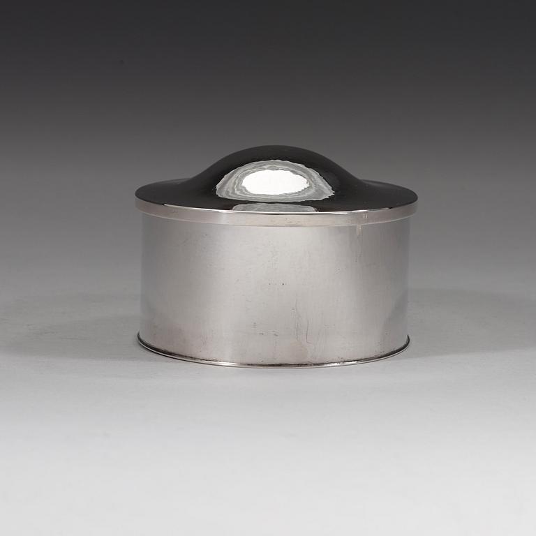 A Sigurd Persson sterling box, Stockholm 1973, executed by Wolfgang Gessl.