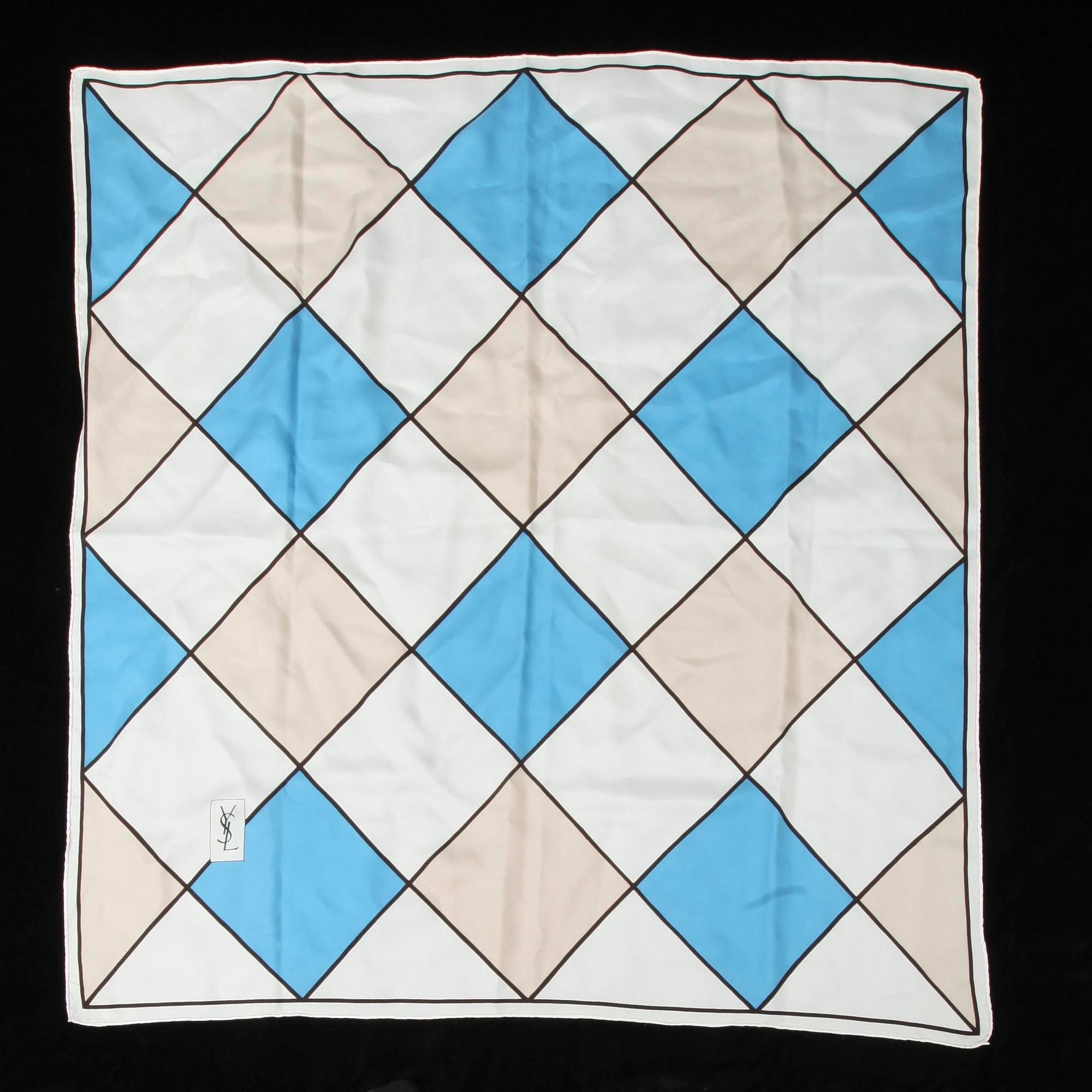 SCARF, Yves Saint Laurent.