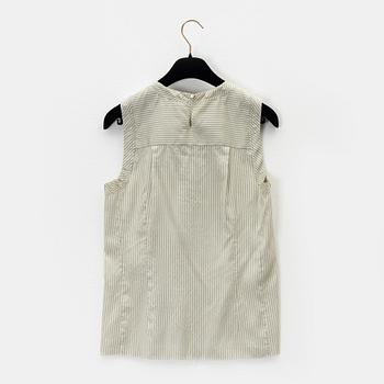 Marc Jacobs, a silk/cotton top, size 4.