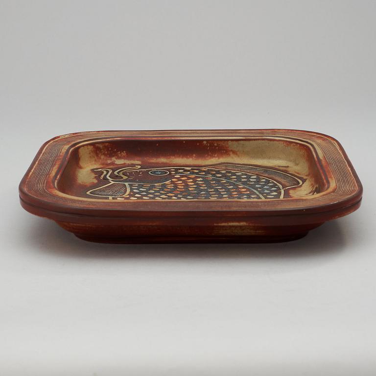 A Wilhelm Kåge 'Farsta' stoneware dish, Gustavsberg Studio 1950.